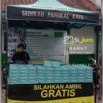Posko distribusi kotak nasi